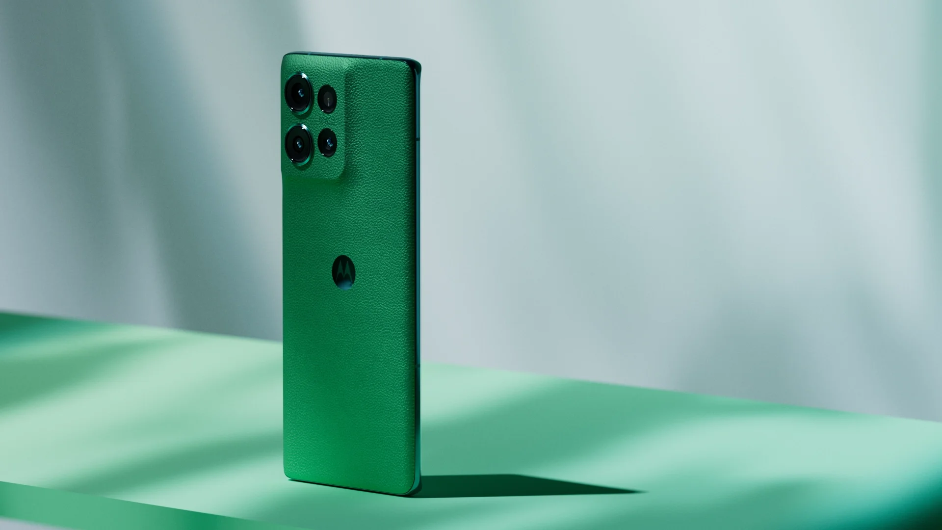 Motorola Edge 60 Pro — Rudy Taege 3D Motion Design